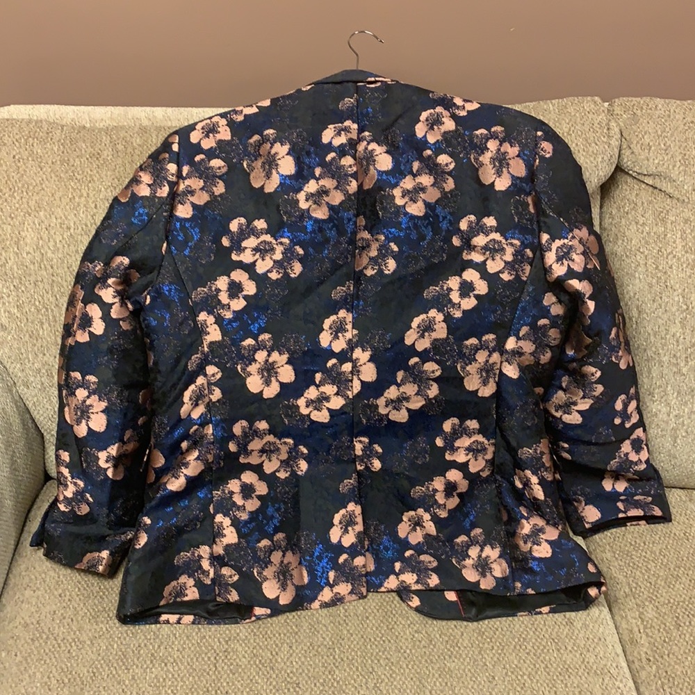 Dinner Jacket/Blazer Only Worn Once - image 2